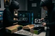 Habitación de hotel gaming con GPUs RTX 5080 RTX 3060